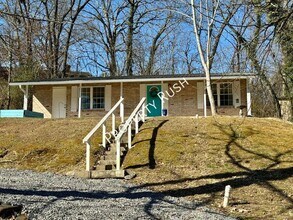 Building Photo - 3531 Sleepy Hollow Rd