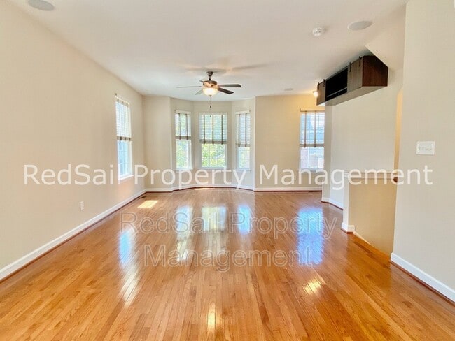 Building Photo - 108 Peyton Randolph Dr