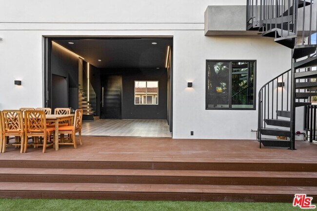Foto del edificio - 5642 Tilden Ave