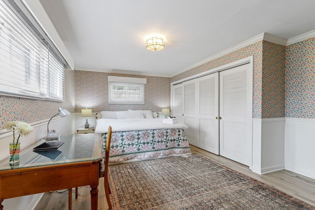 Foto principal - Lake Geneva Lakeview Home Near Downtown & ...