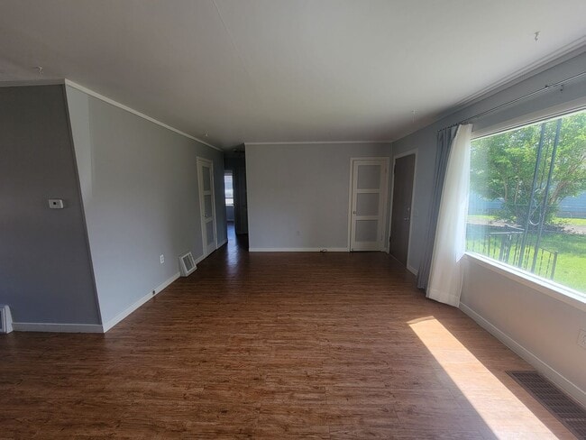 Building Photo - Move-In Ready 2-Bedroom Duplex in Richland