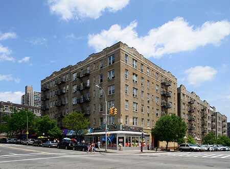Building Photo - 560 W 175th St