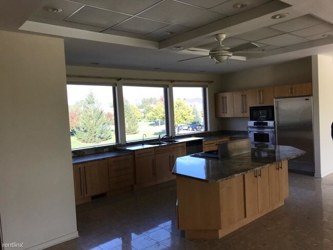 Foto del edificio - 9 E Grove Ct