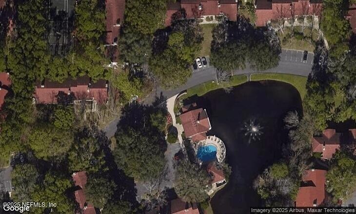 Foto principal - 1602 Wood Hill Pl
