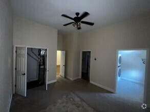 Building Photo - 1010 S Oakley Blvd