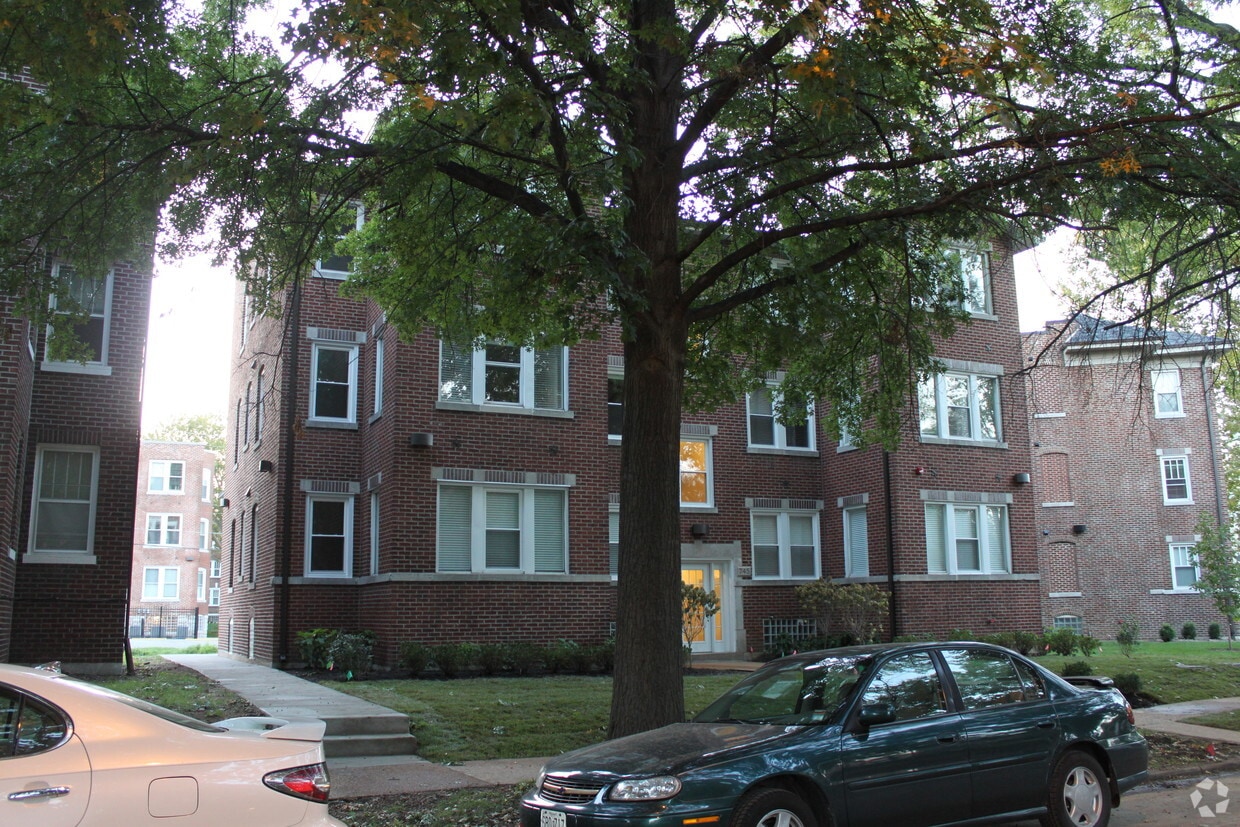 Building Photo - 745 Interdrive