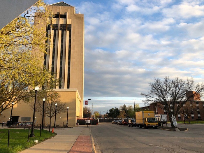 Foto del edificio - 631 Lucinda Ave