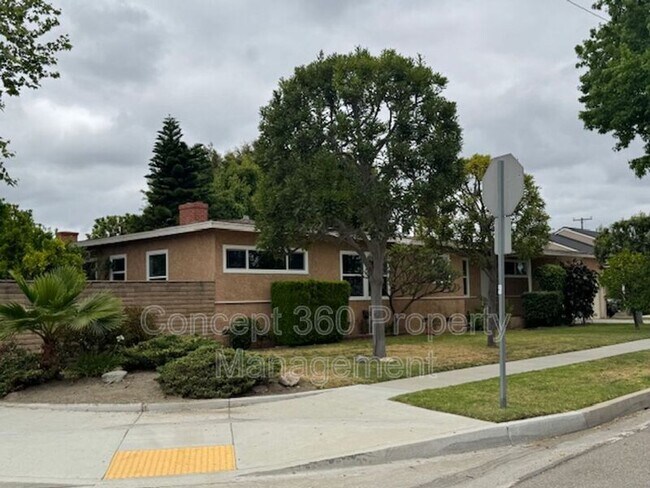 Building Photo - 3203 Marwick Ave