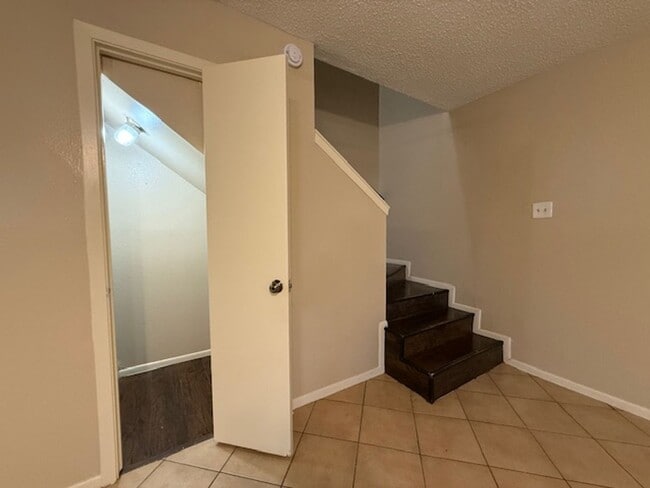 Foto del edificio - 1002 Castle Heights Dr