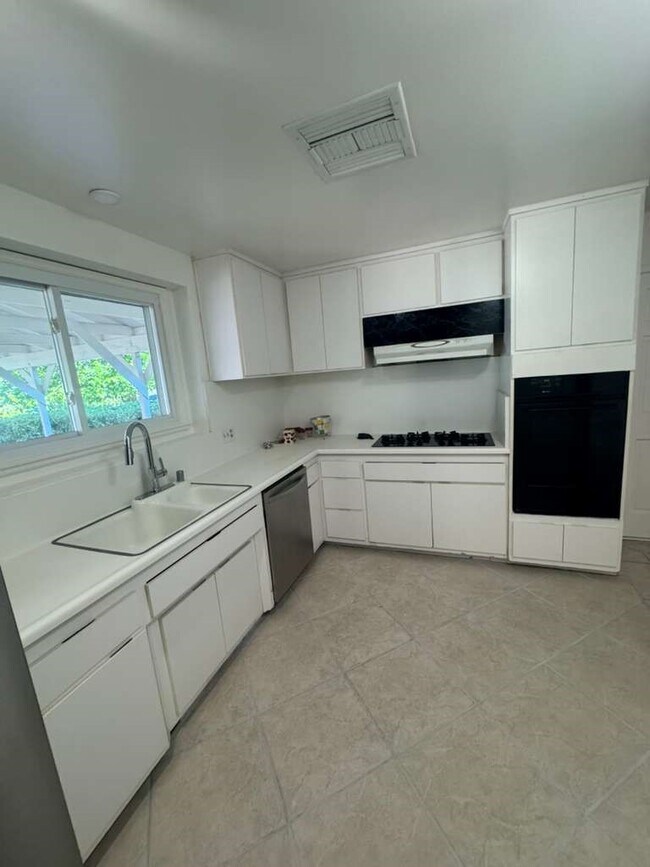 Foto del edificio - 6152 Tony Ave