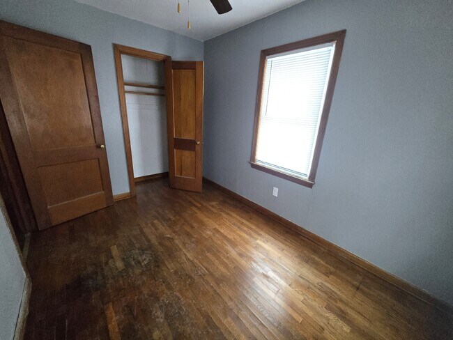 Foto del edificio - 605 S Dudley St