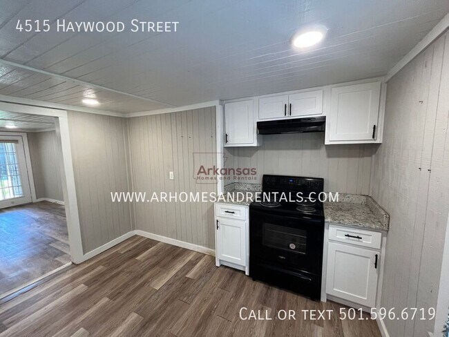 Foto del edificio - 4515 Haywood St