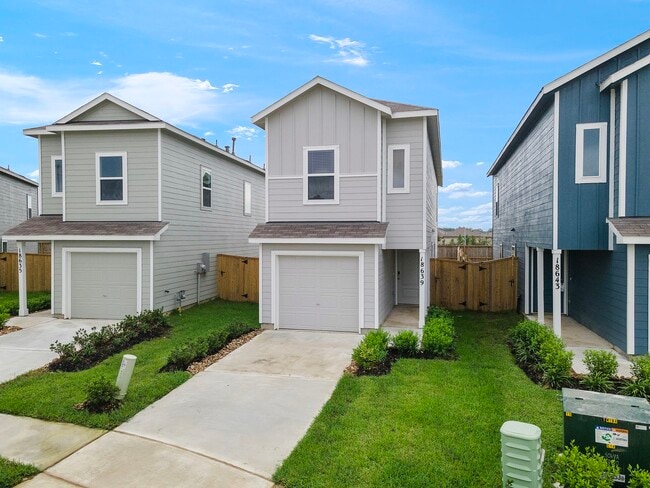 Building Photo - 18639 San Salvo Dr