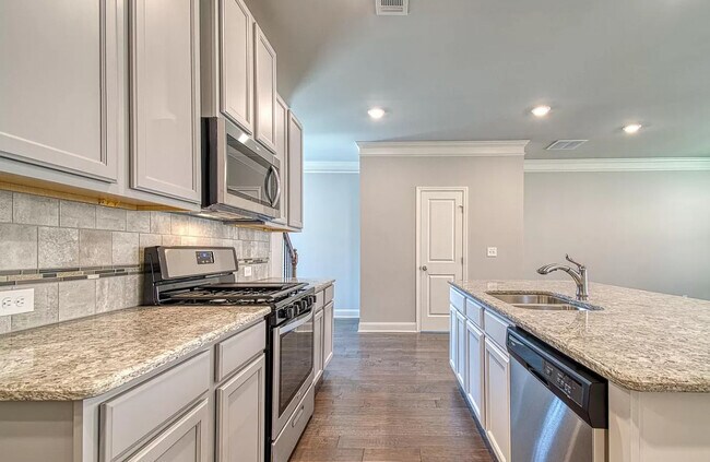 Building Photo - 2558 Irwell Way
