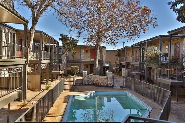 Building Photo - 5820 Berkman Dr