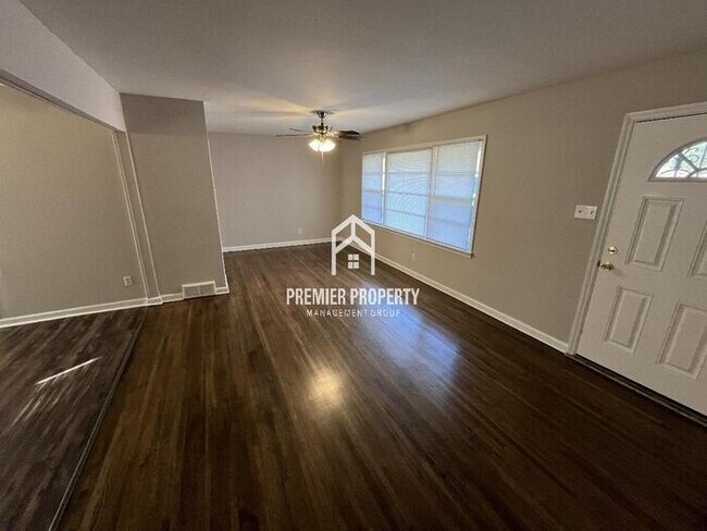 Foto del edificio - 3787 Patte Ann Dr