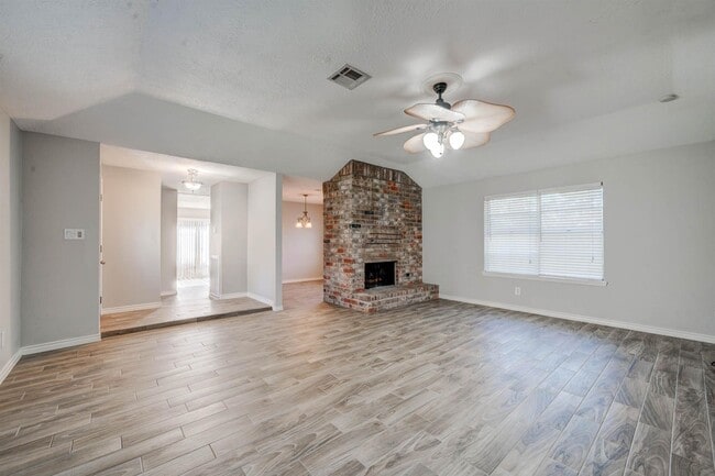 Foto del edificio - 23115 Pennsgrove Rd