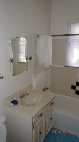Building Photo - 406 Buell Ave
