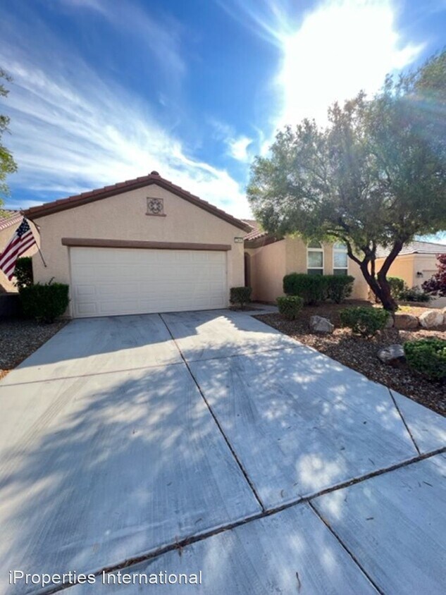 2 br, 2 bath House 2345 Weaverville Dr