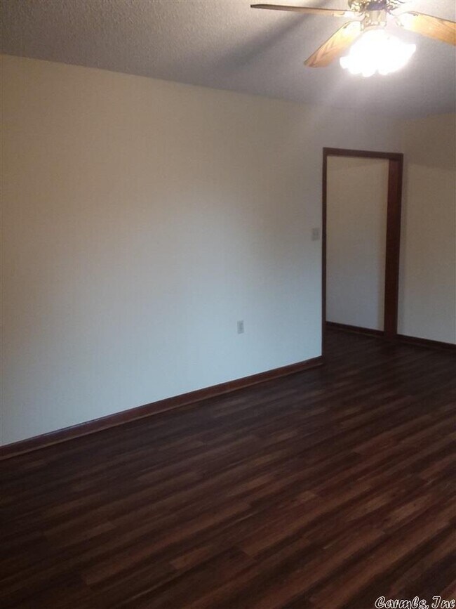 1906 Kamak Dr Unit E, Beebe, AR 72012 Room for Rent in Beebe, AR