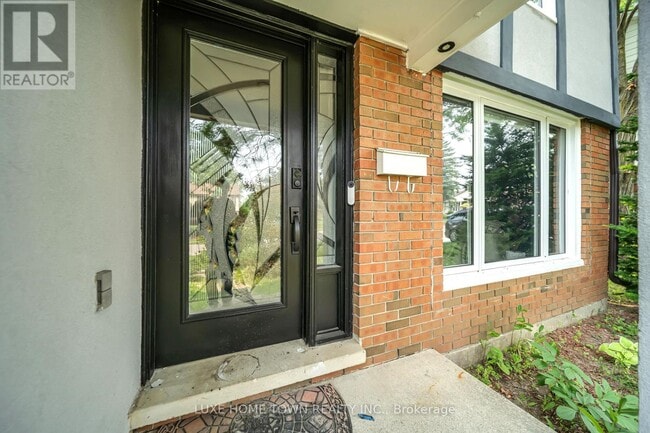 Building Photo - 37 Ferman Dr