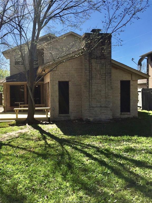 Building Photo - 2918 Broadmoor Dr
