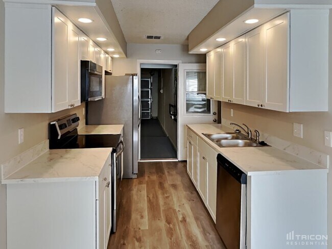 Foto del edificio - 1729 Farm Way