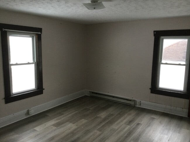 Foto del edificio - 63 Jones Ave