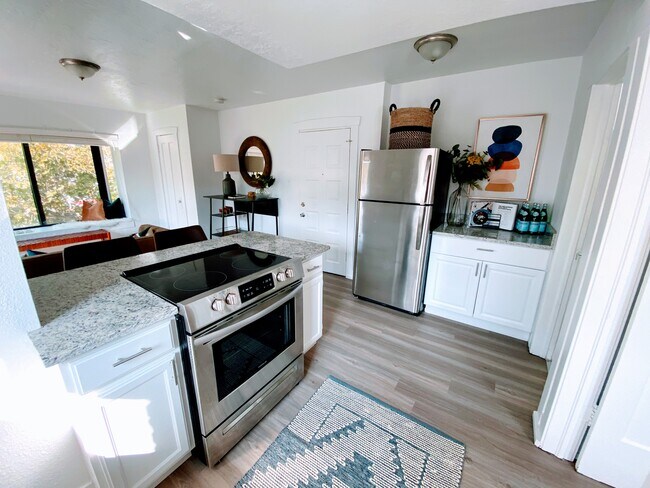 Foto del edificio - 155 S 400 E