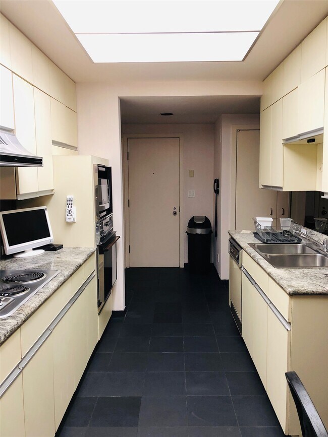 Foto del edificio - 5110 San Felipe St