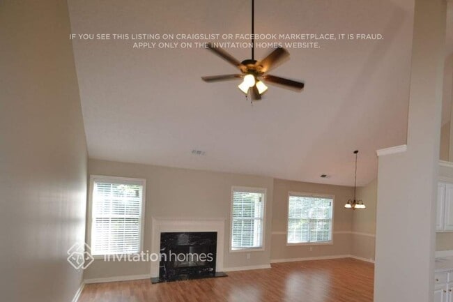 Building Photo - 2604 Carolina Ct