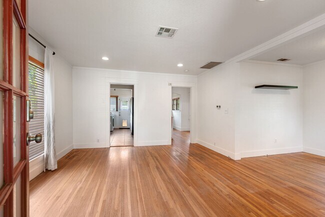 Foto del edificio - Come home to Pasadena