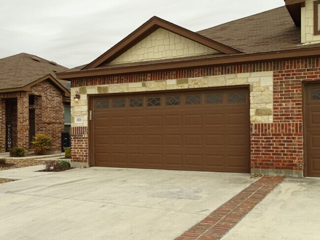 Foto del edificio - 1171 Creekside Orchard, New Braunfels, TX....
