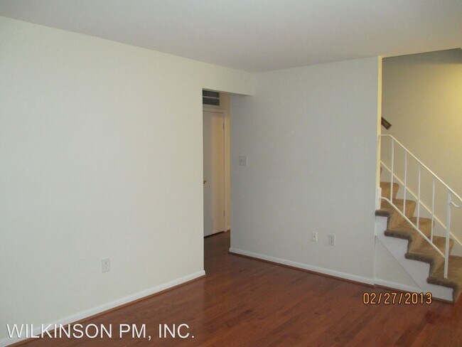 Building Photo - 3 br, 2.5 bath House - 5302 SHELBY CT