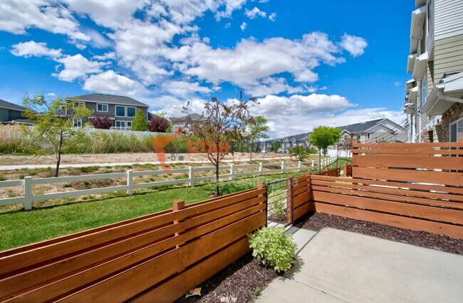 Foto del edificio - 11026 Harvest Pointe Dr