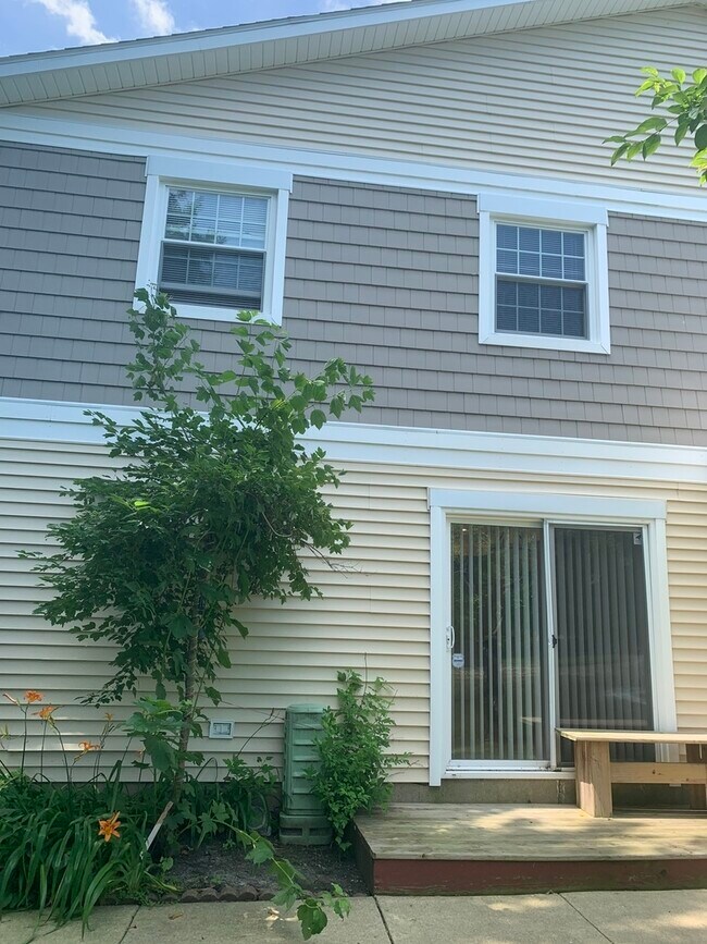 Foto del edificio - 1219 Union Ct