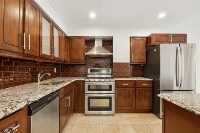 Building Photo - 89 Ferry St