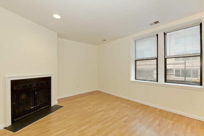 Foto del edificio - 2012 O St NW