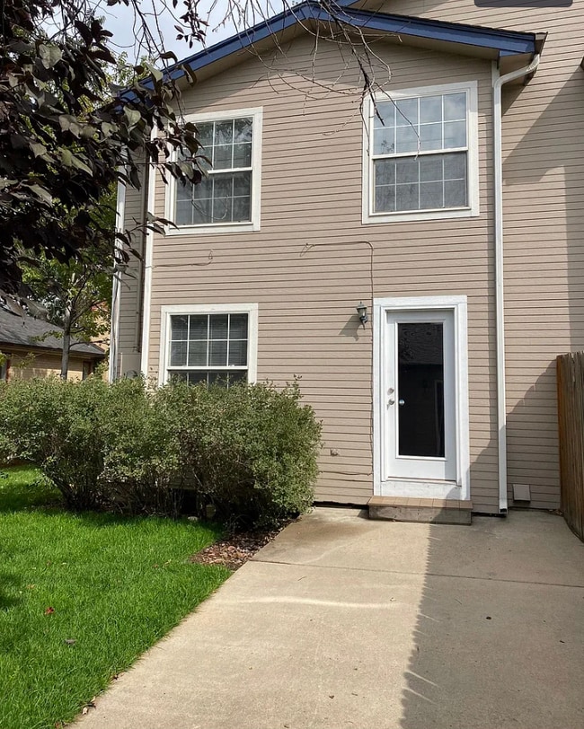 Building Photo - 2191 S Lincoln St