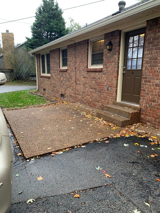 Building Photo - 88 Valley Brook Dr