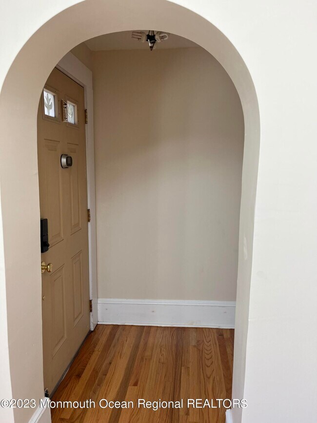 Building Photo - 362 Prospect Ave