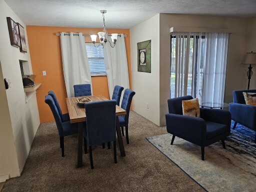 Entrada - 2696 Faringdon Dr