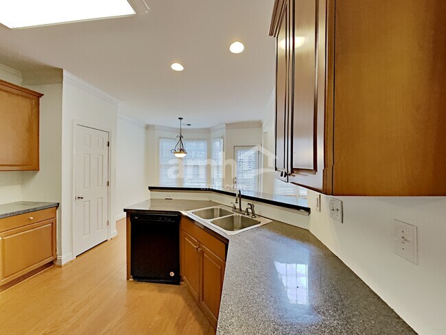 Building Photo - 5743 Vinings Retreat Way SW