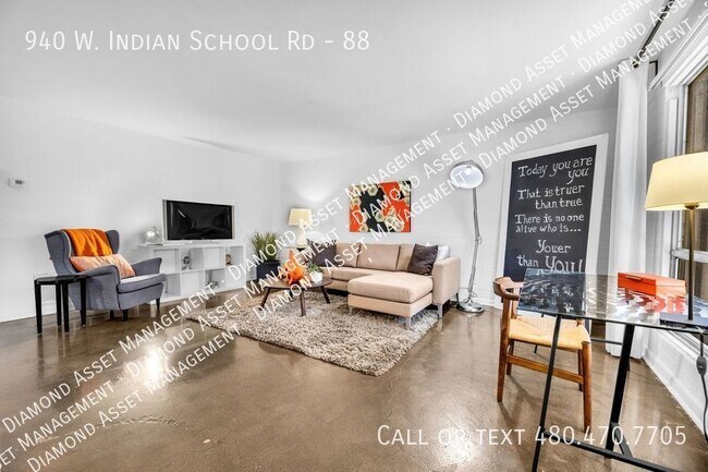 Building Photo - Large 2 bedroom units in Central Phoenix, ...