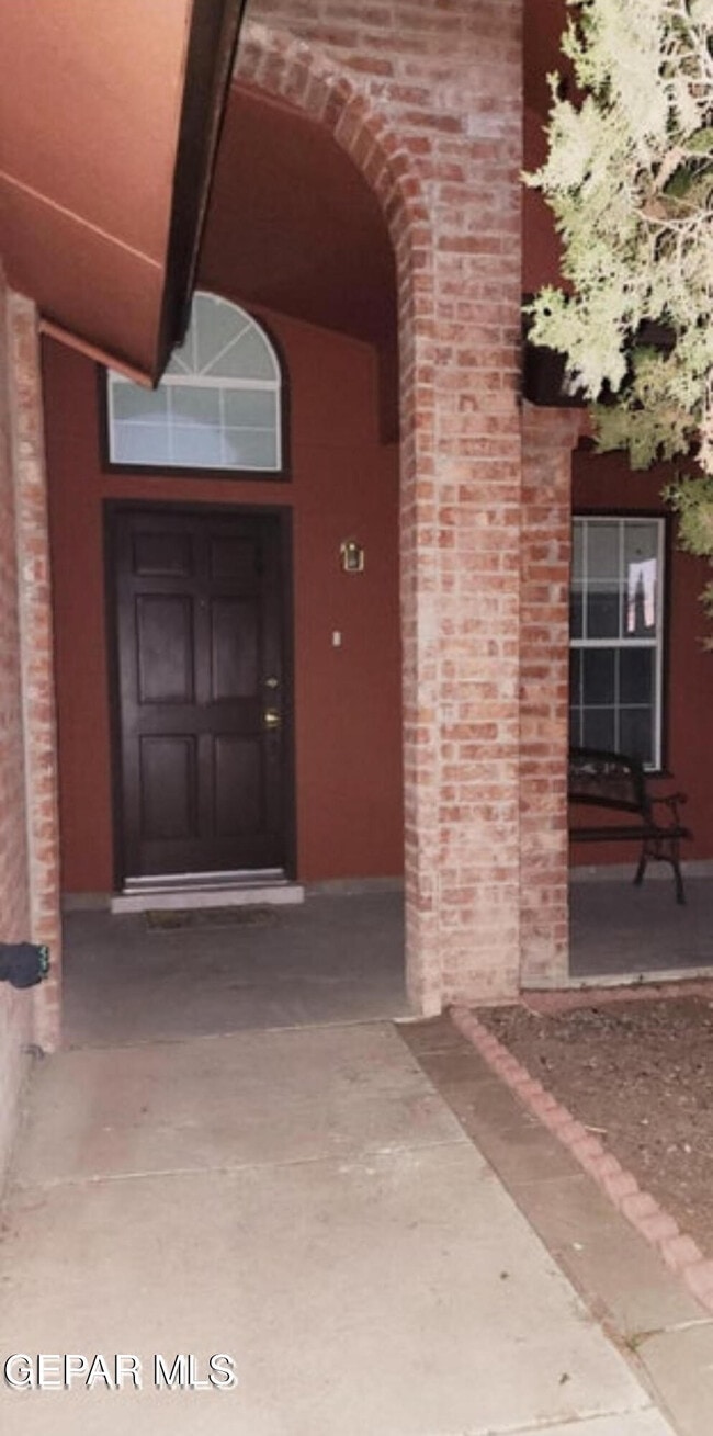 Building Photo - 3616 Dominican St