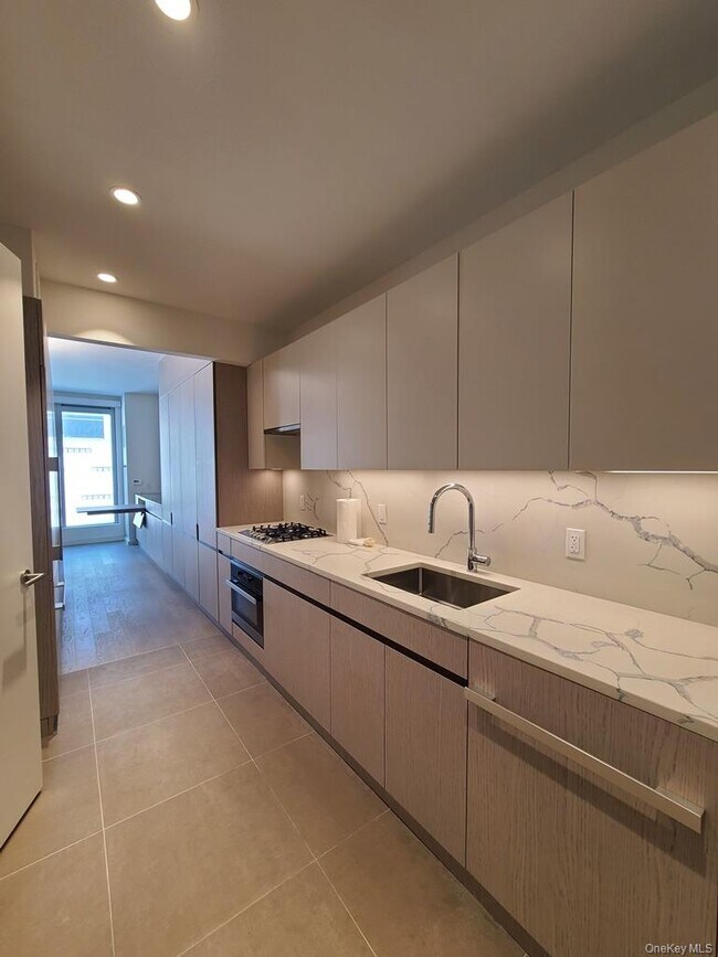 Foto del edificio - 133-27 39th Ave