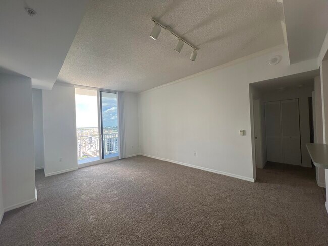 Foto del edificio - 255 Evernia St