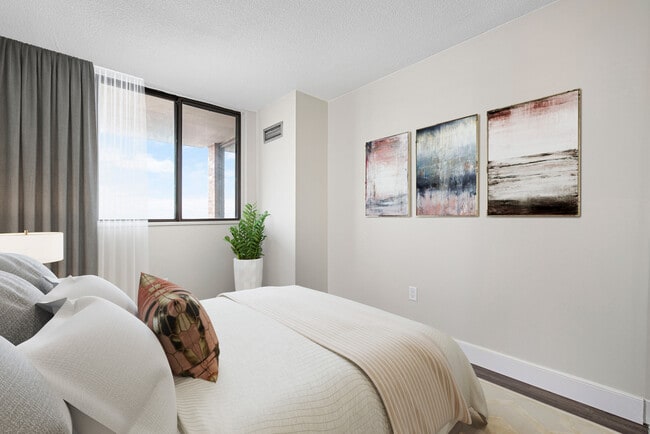 Building Photo - 205 & 207 Morningside Avenue