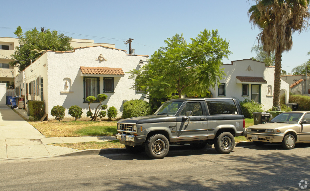 Primary Photo - 1314-1320 N Formosa Ave