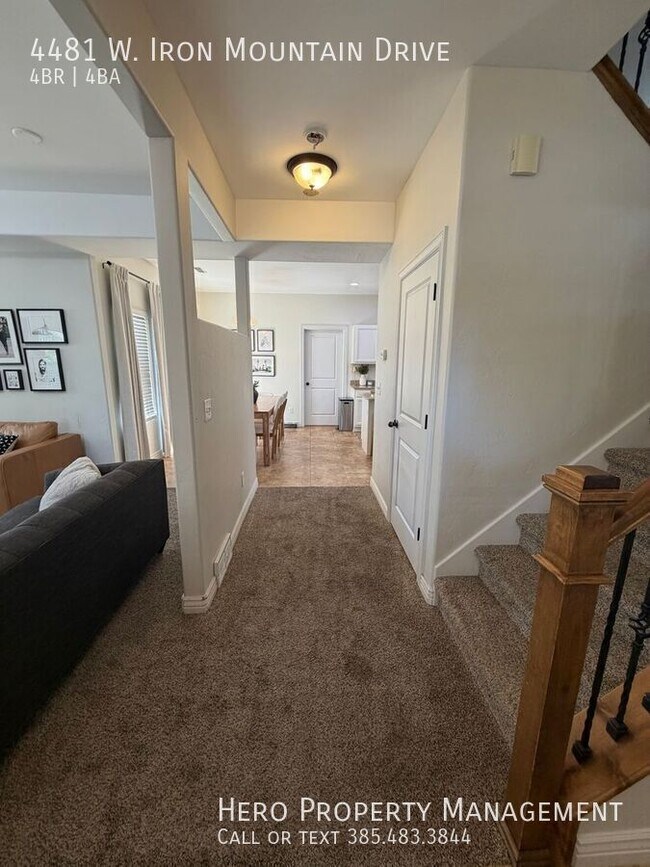 Foto del edificio - 4481 Iron Mountain Dr